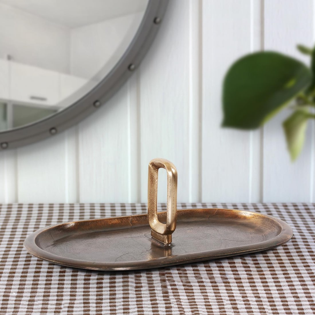 Howard Elliott Ombre Aluminum Bowl in Gold and Bronze Finish: Howard Elliott Ombre Aluminum Bowl in Gold and Bronze Finish This luxurious bowl features a stunning ombre finish that blends gold and bronze tones, creating a visually captivating centerpiece. Crafte