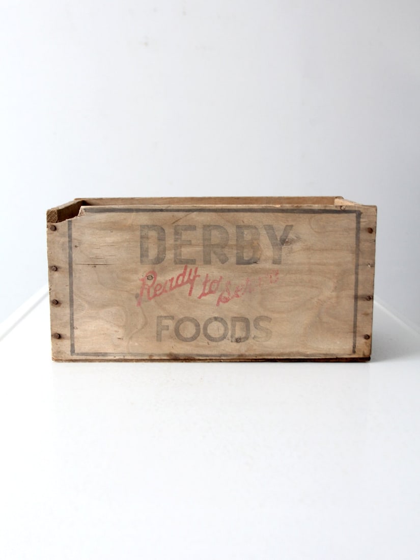 Vintage Derby Foods Wood Crate Chicago Peter Pan Peanut Butter: Vintage Derby Foods Wood Crate Chicago Peter Pan Peanut Butter This vintage Derby Foods wood crate is a charming piece with historical significance, originating from the Derby Food Co. in Chicago, kno