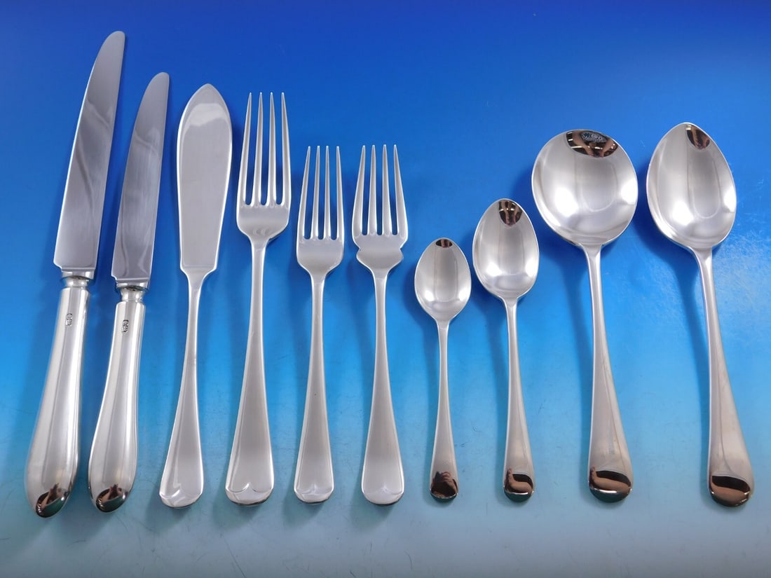 Carrs Old English Sterling Silver Flatware Set 124 pcs with Vintage Chest: Carrs Old English Sterling Silver Flatware Set 124 pcs with Vintage Chest This exquisite Old English by Carrs sterling silver flatware set features a classic pattern and includes a total of 124 pieces