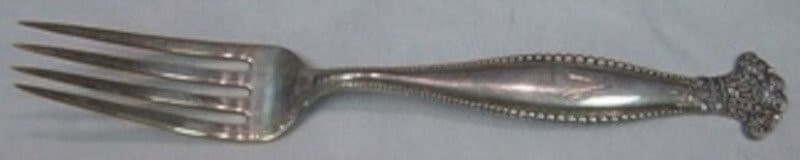 Shiebler Sandringham Sterling Silver Fork 7 1/4 Inch Heirloom: Shiebler Sandringham Sterling Silver Fork 7 1/4 Inch Heirloom This exquisite Sandringham regular fork, crafted by Shiebler, showcases the elegance of 19th-century flatware. Measuring 7 1/4 inches, it