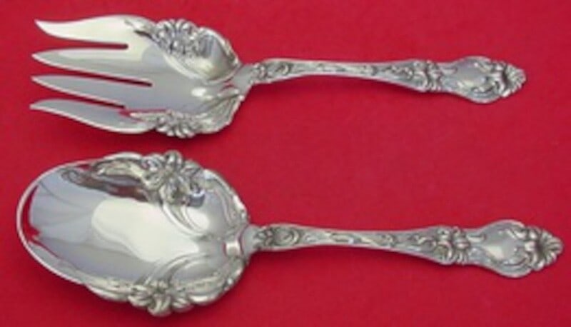 Frank Whiting Lily Sterling Silver Salad Serving Set 2-Piece 9 Inch: Frank Whiting Lily Sterling Silver Salad Serving Set 2-Piece 9 Inch This exquisite 2-piece salad serving set from the renowned Frank Whiting features a beautiful Lily pattern, crafted from high-qualit