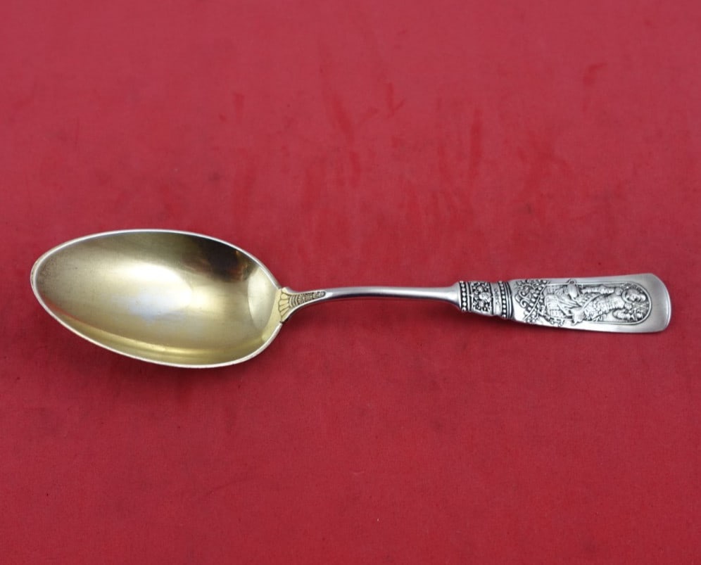 Gorham Fontainebleau Sterling Silver Gold Washed Spoon 6 Inch: Gorham Fontainebleau Sterling Silver Gold Washed Spoon 6 Inch This exquisite Fontainebleau spoon by Gorham features a stunning multi-motif design, meticulously crafted in sterling silver (.925) with a