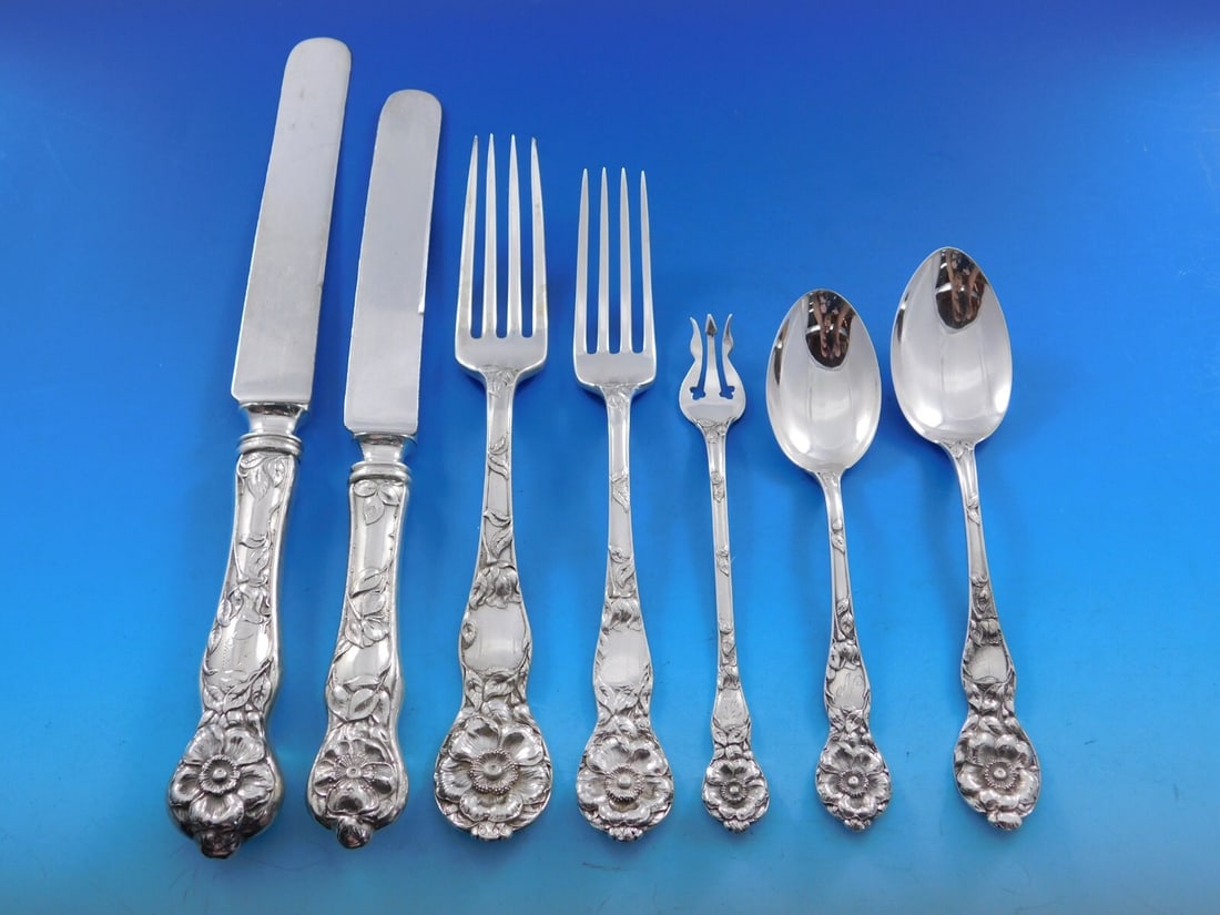 Watson Wild Rose Sterling Silver Flatware Set for 12 90 Pieces with Storage Chest: Watson Wild Rose Sterling Silver Flatware Set for 12 90 Pieces with Storage Chest This exquisite Wild Rose flatware set by Watson is crafted from sterling silver and designed to serve 12, comprising a