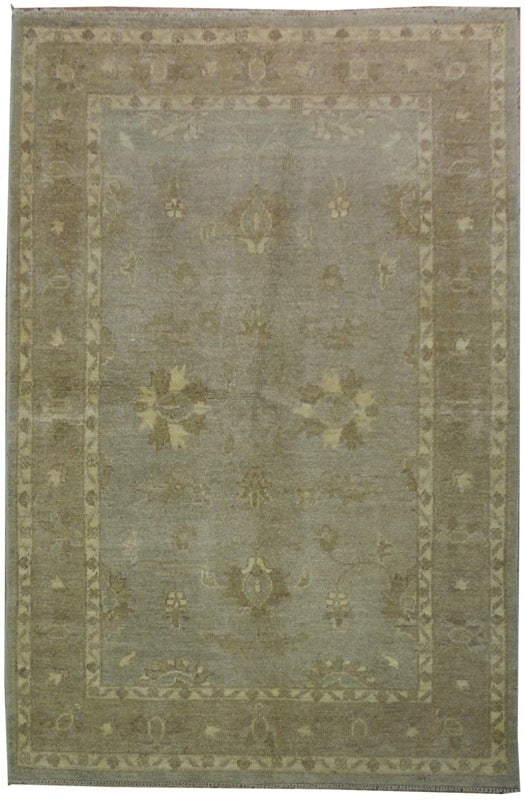 Beige Chobi Peshawar Rug 4' x 5.8' Hand-Knotted Wool: Beige Chobi Peshawar Rug 4' x 5.8' Hand-Knotted Wool Free continental US Shipping Enhance your home with the exquisite 4' x 6' Beige Chobi Peshawar Rug, a stunning example of traditional craftsmanship