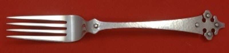 Old Newbury Crafters Crusader Sterling Silver Dinner Fork 8.25": Old Newbury Crafters Crusader Sterling Silver Dinner Fork 8.25" This exquisite dinner fork is part of the Crusader pattern by Old Newbury Crafters, crafted from high-quality sterling silver. Measuring