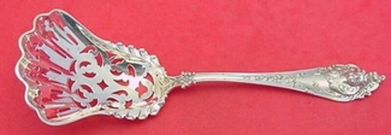 Watson-Newell Cherub Sterling Silver Almond Scoop 6.5 Inch: Watson-Newell Cherub Sterling Silver Almond Scoop 6.5 Inch This exquisite Cherub almond scoop by Watson-Newell is crafted from high-quality sterling silver, dating back to the late 19th century (1850-