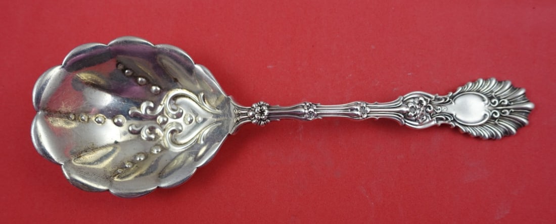 Whiting Radiant Sterling Silver Sugar Spoon Ruffled Bowl 7 Inch: Whiting Radiant Sterling Silver Sugar Spoon Ruffled Bowl 7 Inch This elegant sugar spoon from the Radiant pattern by Whiting features a charming ruffled bowl design. Crafted from high-quality sterling