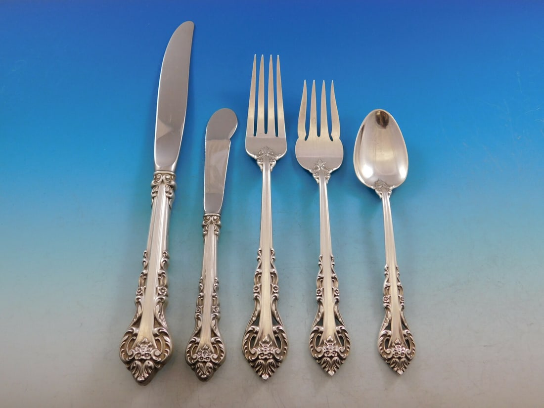 International Sterling Silver Masterpiece Flatware Set 47 Pieces with Storage Chest: International Sterling Silver Masterpiece Flatware Set 47 Pieces with Storage Chest Discover the elegance of the Silver Masterpiece Flatware Set by International Sterling, comprising 47 exquisite piec