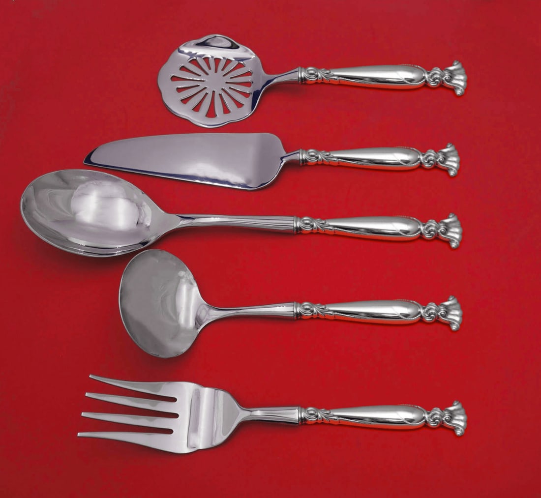 Wallace Romance of the Sea Sterling Silver 5pc Thanksgiving Hostess Set: Wallace Romance of the Sea Sterling Silver 5pc Thanksgiving Hostess Set Elevate your Thanksgiving dining experience with this exquisite 5-piece Hostess Set from Wallace, featuring the elegant 'Romance