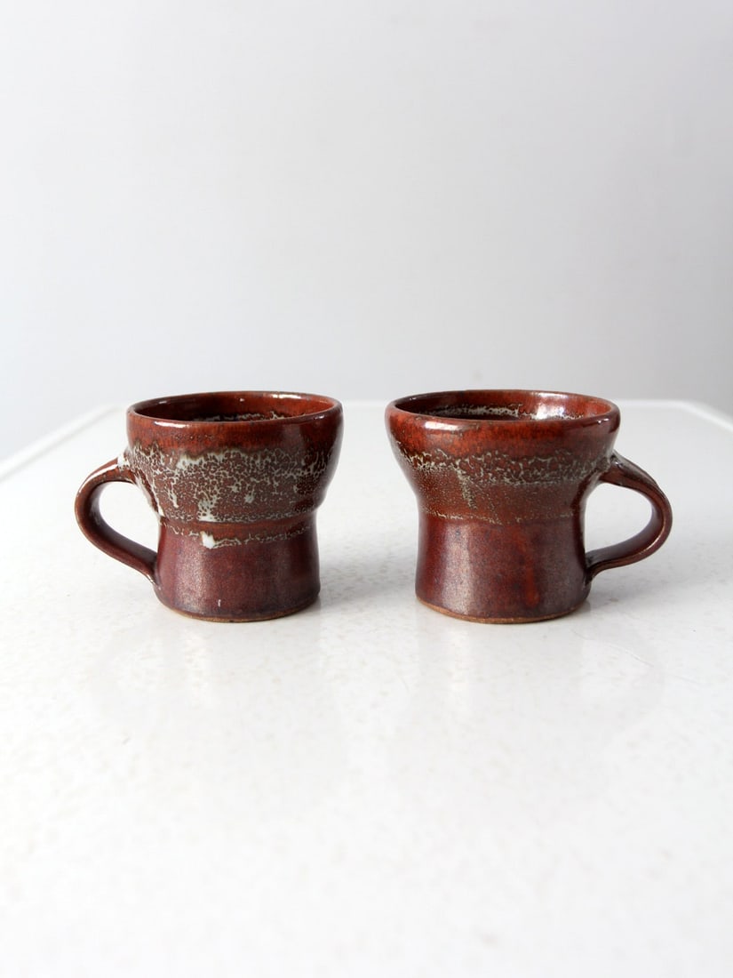 Vintage Handmade Studio Pottery Mugs Set Barn Red Glaze (1 of 8)