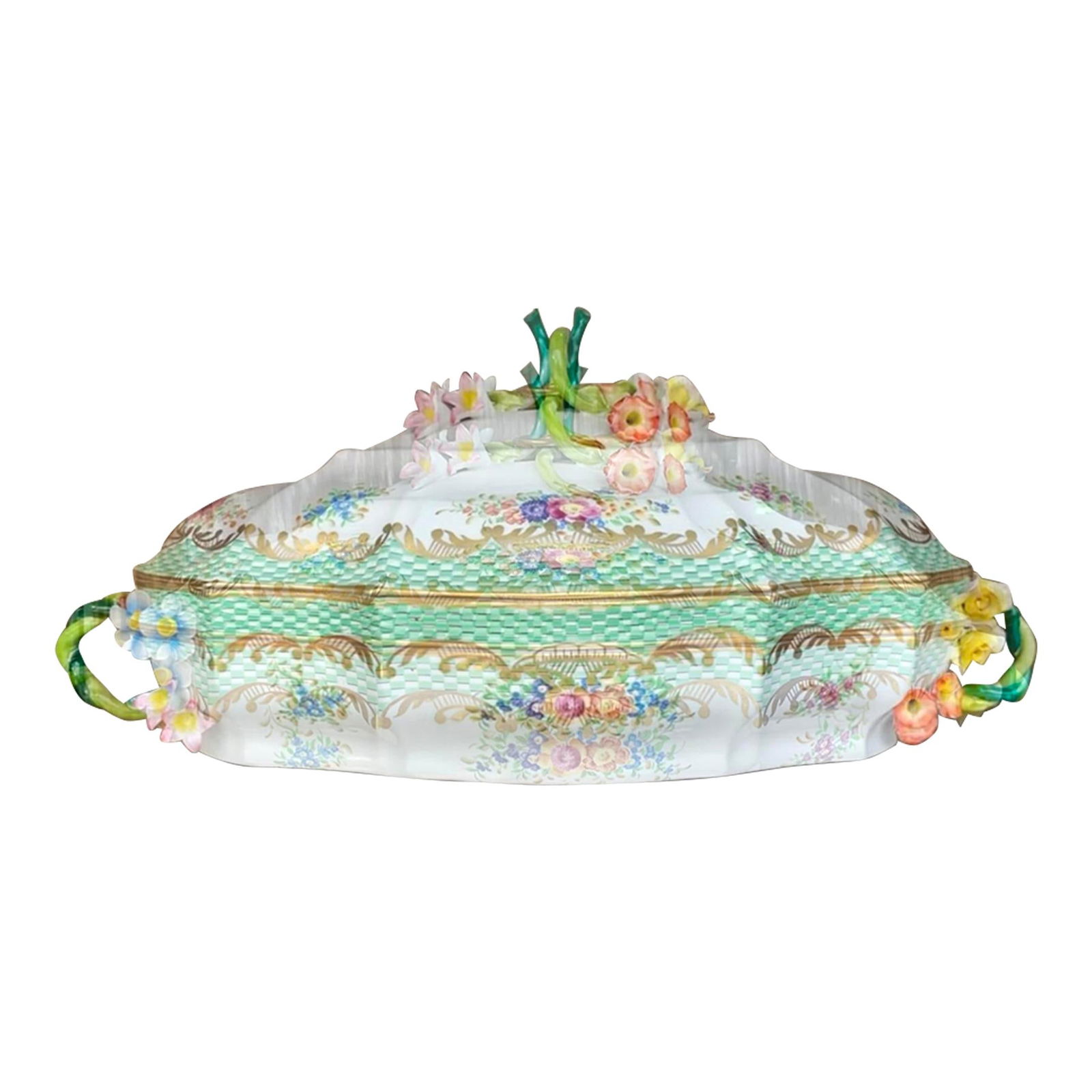 Elegant Vintage French Sevres Porcelain Serving Bowl 7 x 13.5 x 6: Elegant Vintage French Sevres Porcelain Serving Bowl 7 x 13.5 x 6 Enhance your dining occasions with this Vintage French Sevres Porcelain Serving Bowl. Known for its exceptional craftsmanship and clas