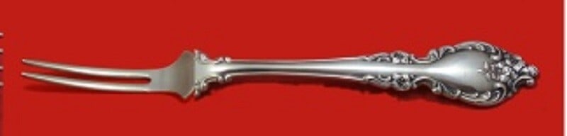 Oneida Botticelli Sterling Silver Custom Spinach Fork 7.5": Oneida Botticelli Sterling Silver Custom Spinach Fork 7.5" This exquisite Botticelli pattern spinach fork from Oneida is a stunning addition to any table setting. Made from high-quality sterling silve