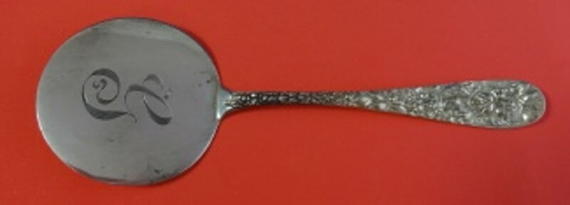 Stieff Rose Sterling Silver Hot Cake Lifter Monogram G 8.5 inches: Stieff Rose Sterling Silver Hot Cake Lifter Monogram G 8.5 inches This exquisite hot cake lifter, crafted by Stieff, features a beautiful Rose pattern and is made from high-quality sterling silver. Me
