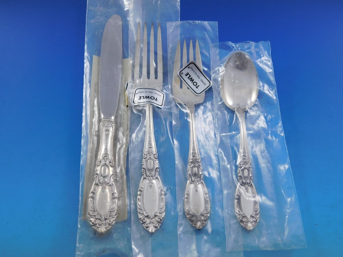 Towle King Richard Sterling Silver Flatware Set for 6 with Caddy 24 Pieces: Towle King Richard Sterling Silver Flatware Set for 6 with Caddy 24 Pieces Introducing the exquisite King Richard Sterling Silver Flatware Set by Towle, an elegant collection that brings a touch of so