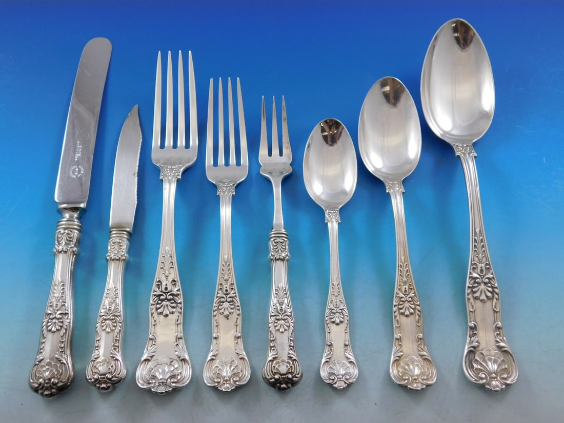 Gorham New Queens Sterling Silver Flatware Set for 12 96 Pieces with Storage Chest: Gorham New Queens Sterling Silver Flatware Set for 12 96 Pieces with Storage Chest Discover the elegance of the New Queens Sterling Silver Flatware Set by Gorham, crafted between 1900 and 1940. This e