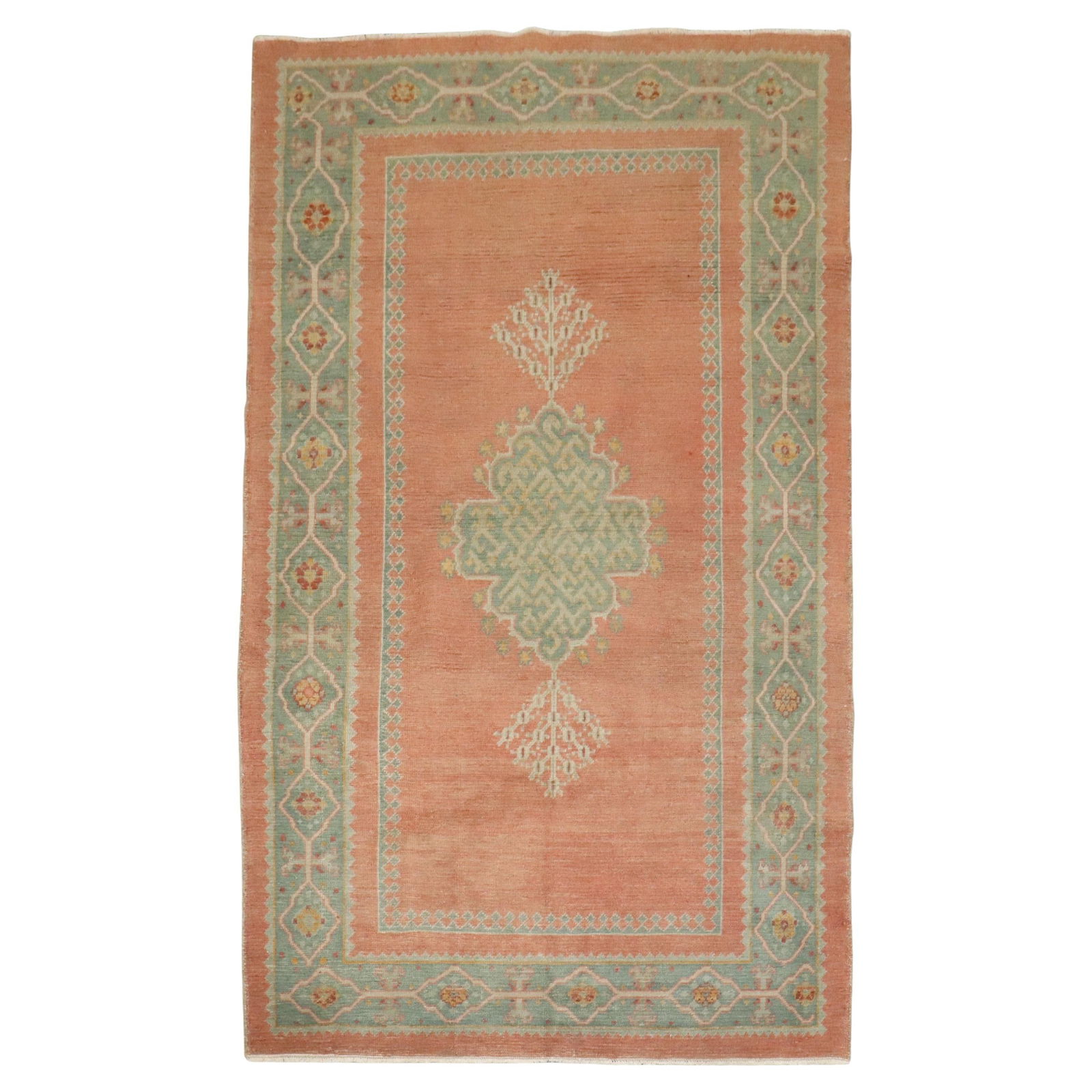 Zabihi Antique Turkish Borlou Tabriz Rug 47 x 75 in Early 20th Century: Zabihi Antique Turkish Borlou Tabriz Rug 47 x 75 in Early 20th Century Discover the exquisite beauty of this Antique Turkish Borlou Coral Rug from the Zabihi Collection. This early 20th-century piece
