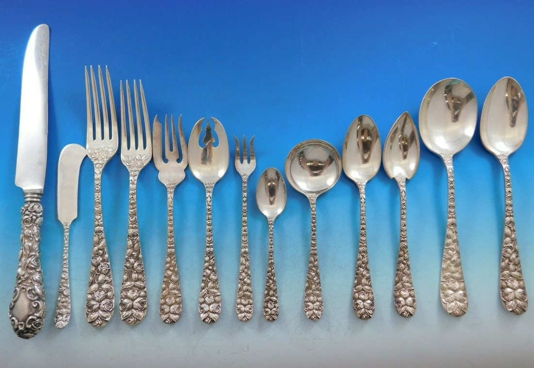 Schofield Baltimore Rose Sterling Silver Flatware Set 189 pcs: Schofield Baltimore Rose Sterling Silver Flatware Set 189 pcs Discover the elegance of the Baltimore Rose flatware set by Schofield, featuring a remarkable 189 pieces crafted from sterling silver. Thi