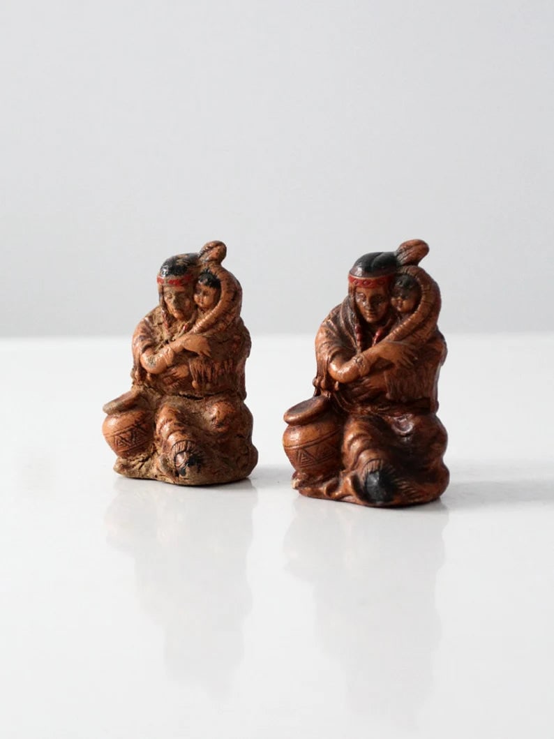 Vintage Mid Century Native American Figurines Souvenir Pair Wisconsin Dells: Vintage Mid Century Native American Figurines Souvenir Pair Wisconsin Dells This charming pair of mid-century souvenir figurines represents Native American craftsmanship from the 1950s. Made from wood