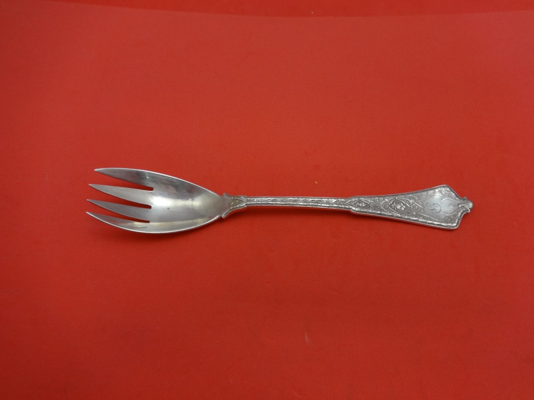 Tiffany & Co. Persian Sterling Silver 4-Tine Terrapin Fork 6 1/4 Inch: Tiffany & Co. Persian Sterling Silver 4-Tine Terrapin Fork 6 1/4 Inch This exquisite 4-tine terrapin fork from Tiffany & Co. is crafted from high-quality sterling silver and features the iconic Persia