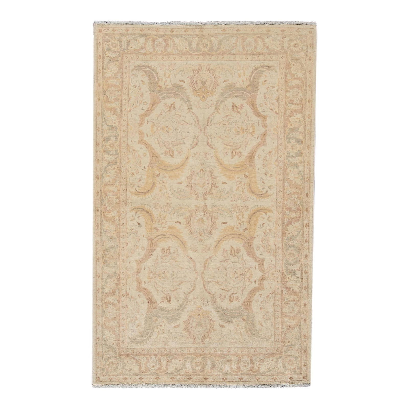 Vintage Paki Peshawar Hand-Knotted Beige Floral Wool Rug 5' x 8'1: Vintage Paki Peshawar Hand-Knotted Beige Floral Wool Rug 5' x 8'1 This vintage Paki Peshawar rug is a stunning hand-knotted piece crafted from high-quality wool, showcasing a beautiful beige field ado