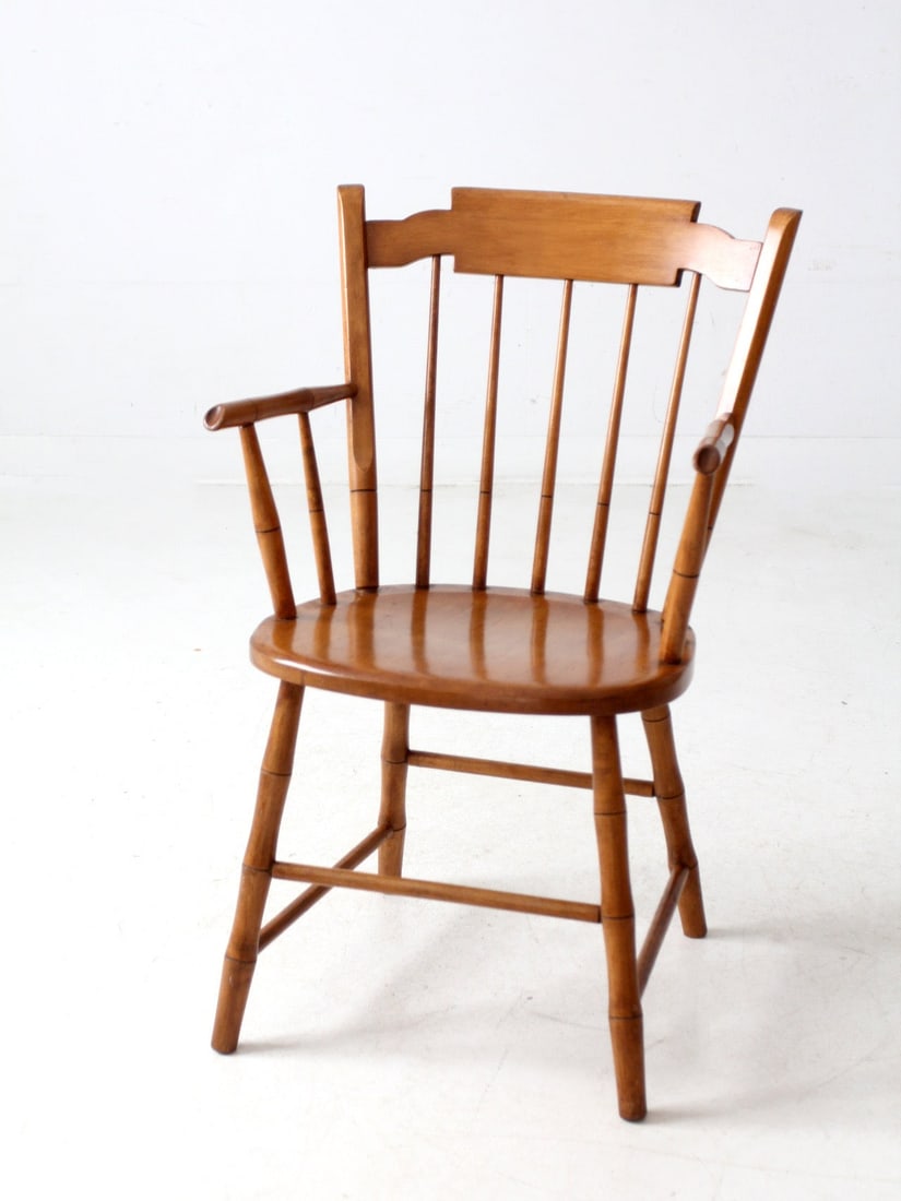 Mid-Century Conant Ball Windsor Style Arm Chair: Mid-Century Conant Ball Windsor Style Arm Chair This mid-20th century Conant Ball arm chair showcases a modern interpretation of the classic Windsor style. Its sleek silhouette features a spindle back