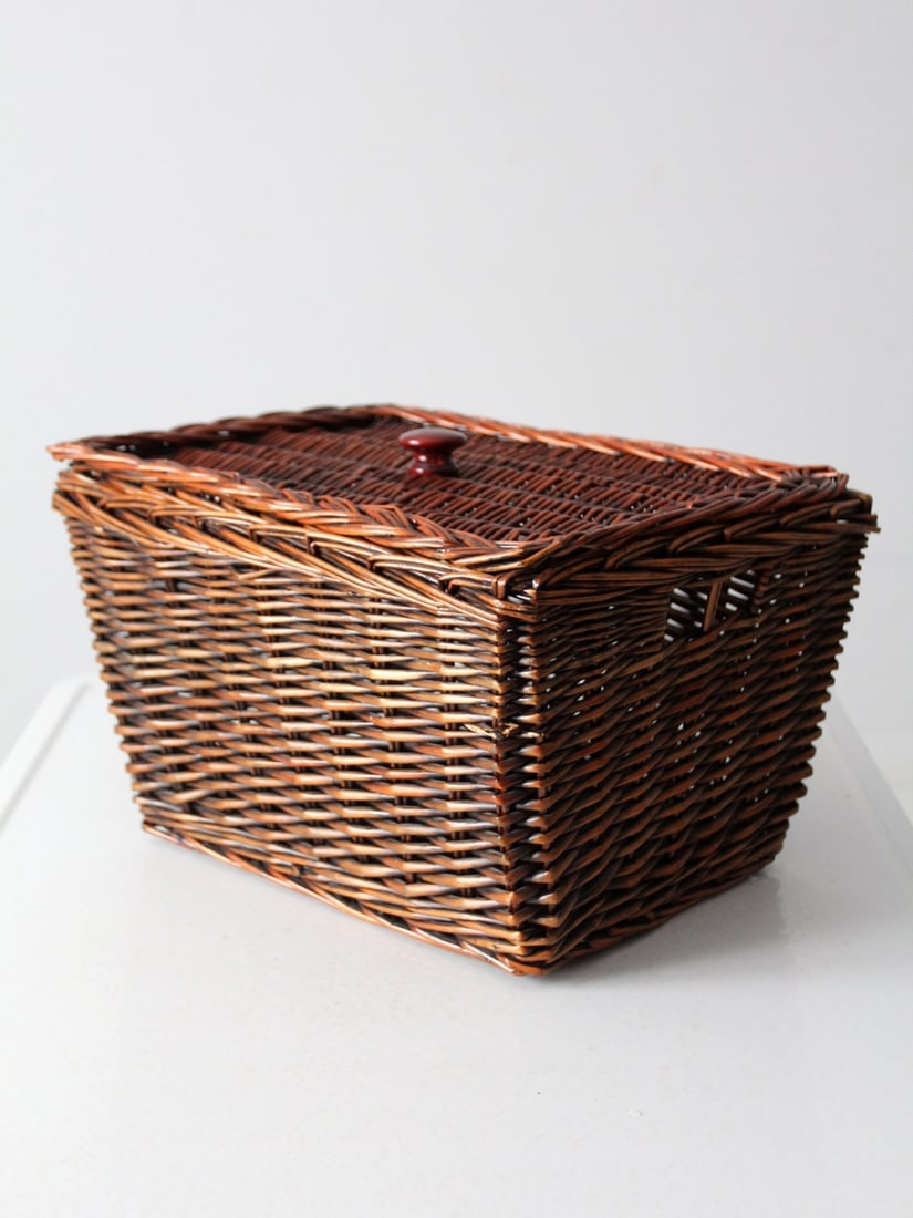 Vintage Wicker Storage Basket with Fitted Lid and Handles (1 of 9)