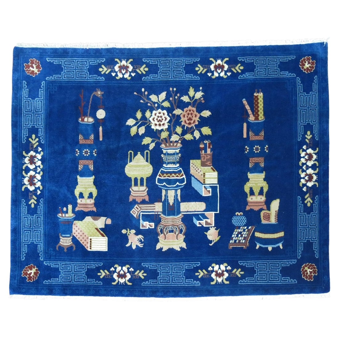 Set of 2 Vintage Chinoiserie Hand-Knotted Wool Rugs from China: Set of 2 Vintage Chinoiserie Hand-Knotted Wool Rugs from China Discover the elegance of the Zabihi Collection with this vintage Chinese rug, showcasing exquisite Chinoiserie style. Hand-knotted from h