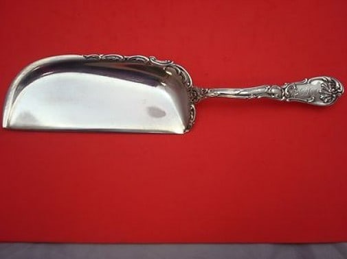 Gorham Hanover Sterling Silver Crumber 11 1/4" Monogrammed: Gorham Hanover Sterling Silver Crumber 11 1/4" Monogrammed This exquisite crumber measures 11 1/4" and is crafted from high-quality sterling silver by Gorham, featuring the elegant Hanover pattern. It