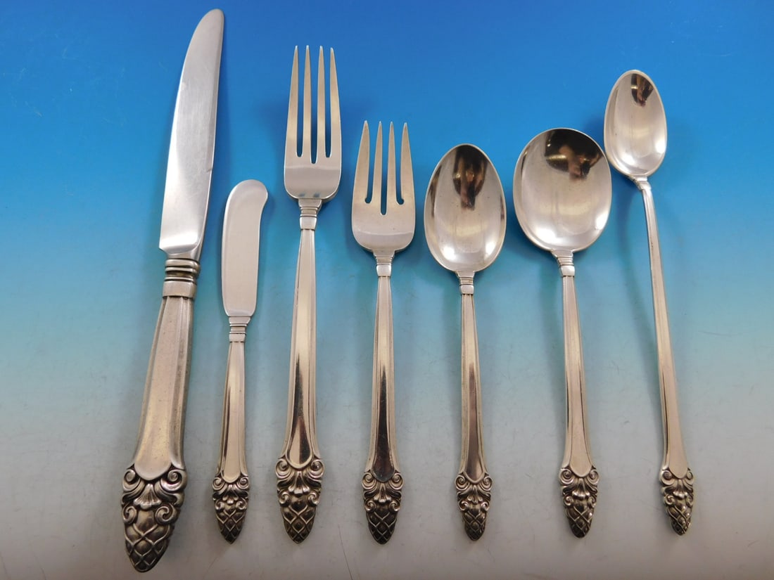 Gorham Sovereign Old Sterling Silver Flatware Set 88 pcs for 12: Gorham Sovereign Old Sterling Silver Flatware Set 88 pcs for 12 Enhance your dining experience with the Sovereign Old by Gorham Sterling Silver Flatware Set. This exquisite 88-piece set, crafted in 19