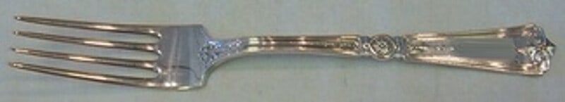 Durgin Victorian Sterling Silver Dinner Fork 7 7/8 Vintage Flatware: Durgin Victorian Sterling Silver Dinner Fork 7 7/8 Vintage Flatware This Victorian dinner fork from Durgin is a stunning piece of heirloom sterling silver flatware. Measuring 7 7/8 inches, it showcase