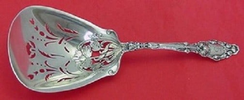 Gorham Virginiana Sterling Silver Cracker Scoop 8 7/8 Inch Monogrammed: Gorham Virginiana Sterling Silver Cracker Scoop 8 7/8 Inch Monogrammed This exquisite cracker scoop from Gorham's Virginiana pattern is crafted from high-quality sterling silver, measuring 8 7/8 inche
