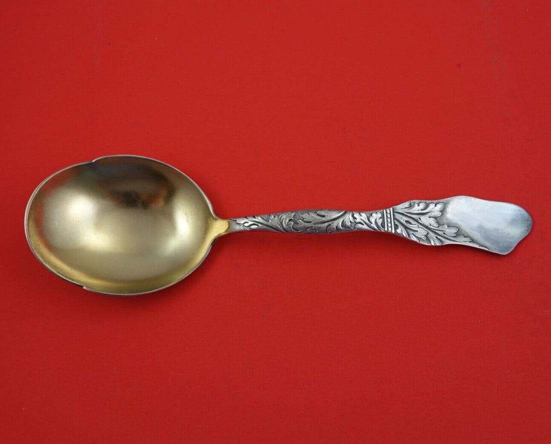 Shiebler Acanthus Sterling Silver Berry Spoon Gold Wash 9.5 Inch Serving: Shiebler Acanthus Sterling Silver Berry Spoon Gold Wash 9.5 Inch Serving This exquisite Acanthus pattern berry spoon by Shiebler is crafted from sterling silver and features a stunning gold wash finis