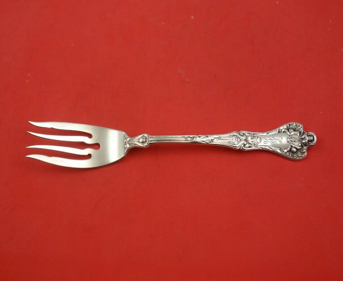 Gorham Patrician Sterling Silver Fish Fork 7 Inch Heirloom: Gorham Patrician Sterling Silver Fish Fork 7 Inch Heirloom This exquisite fish fork from the Patrician pattern by Gorham is a stunning piece of heirloom silverware. Crafted from high-quality sterling