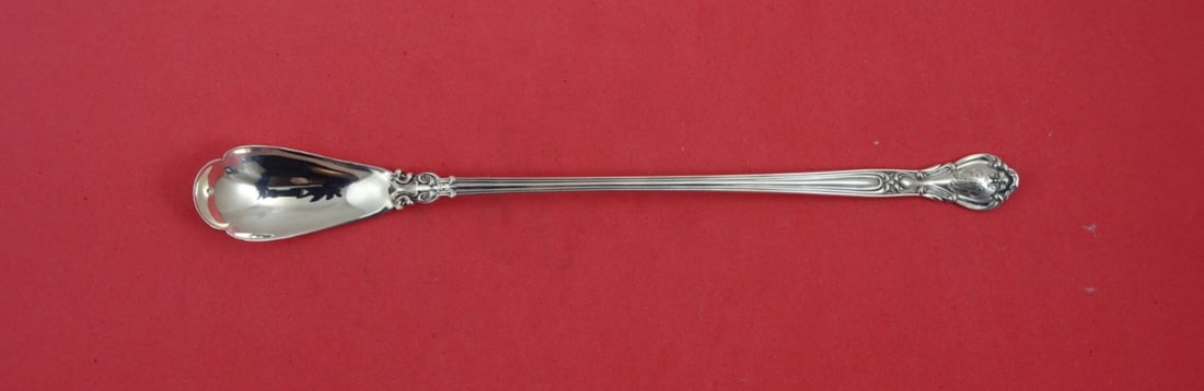 Rare Chantilly Sterling Silver Honey Spoon by Gorham 8 5/8": Rare Chantilly Sterling Silver Honey Spoon by Gorham 8 5/8" Introducing the Chantilly by Gorham Sterling Silver Honey Spoon, a remarkable serving spoon distinguished by its elegant design and rarity.