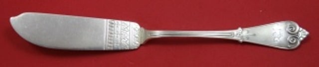 Tiffany & Co Beekman Sterling Silver Master Butter Knife 7 7/8": Tiffany & Co Beekman Sterling Silver Master Butter Knife 7 7/8" This exquisite Beekman master butter knife, crafted by Tiffany & Co., features a stunning bright-cut design and a flat curved handle. Ma