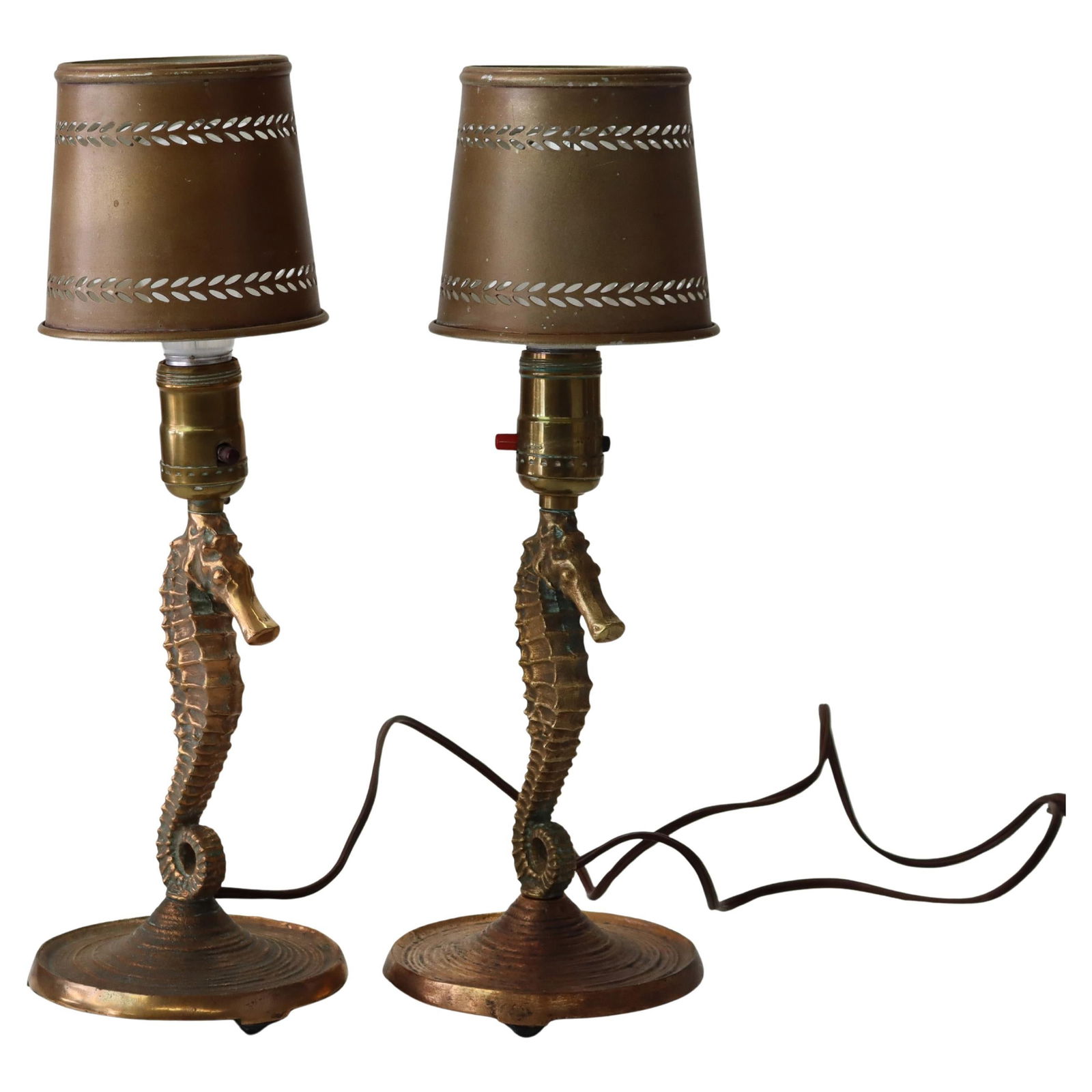 Set of Two Arts Crafts Bronze Seahorse Table Lamps Oscar Bach Style c1920: Set of Two Arts Crafts Bronze Seahorse Table Lamps Oscar Bach Style c1920 This pair of antique Arts & Crafts table lamps features figural seahorse designs inspired by Oscar Bach. Crafted from bronze,
