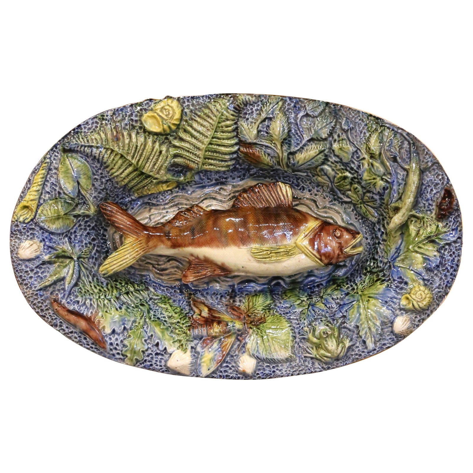 19th Century French Palissy Style Hand Painted Fish Platter Ceramic: 19th Century French Palissy Style Hand Painted Fish Platter Ceramic This exquisite 19th Century French hand-painted ceramic Barbotine fish platter is attributed to the renowned Bernard Palissy. Crafte