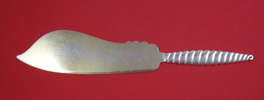 Whiting Sterling Silver Oval Twist Ice Cream Slice 12 Goldwashed: Whiting Sterling Silver Oval Twist Ice Cream Slice 12 Goldwashed This exquisite Oval Twist Ice Cream Slice by Whiting Manufacturing Company is crafted from sterling silver and features a beautiful gol