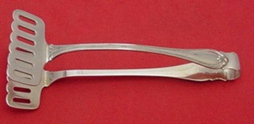 Towle Old Newbury Sterling Silver Sardine Tong 5 Inch Serving Piece: Towle Old Newbury Sterling Silver Sardine Tong 5 Inch Serving Piece This exquisite sardine tong is crafted from sterling silver in the classic Old Newbury pattern by Towle. Measuring 5 inches, it show