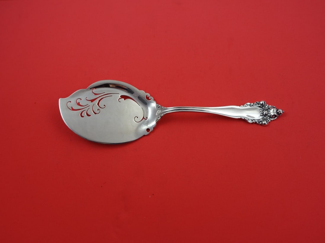 Reed & Barton La Splendide Sterling Silver Pierced Sherbet Server 8 3/4": Reed & Barton La Splendide Sterling Silver Pierced Sherbet Server 8 3/4" This exquisite sherbet server, crafted by Reed & Barton, features the elegant La Splendide pattern. Made from high-quality ster