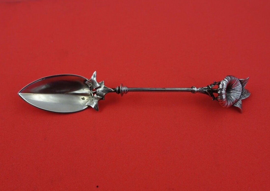 Gorham Sterling Silver Morning Glory Spoon 5 1/4" Monogrammed: Gorham Sterling Silver Morning Glory Spoon 5 1/4" Monogrammed This exquisite sterling silver spoon, measuring 5 1/4 inches, features the elegant Morning Glory pattern by Gorham. Crafted between 1850 a
