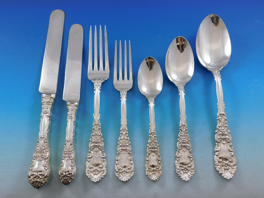 Dominick & Haff Renaissance Sterling Silver Flatware Set 84 pcs with Chest: Dominick & Haff Renaissance Sterling Silver Flatware Set 84 pcs with Chest Discover the elegance of the Renaissance Sterling Silver Flatware Set by Dominick & Haff, comprising 84 exquisite pieces. Thi