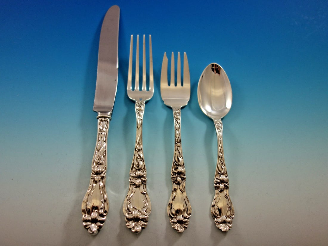 Frank Whiting Lily Sterling Silver Flatware Set for 8 32 pcs with Storage Chest: Frank Whiting Lily Sterling Silver Flatware Set for 8 32 pcs with Storage Chest This exquisite Lily pattern sterling silver flatware set by Frank M. Whiting is designed for 8 service and consists of 3