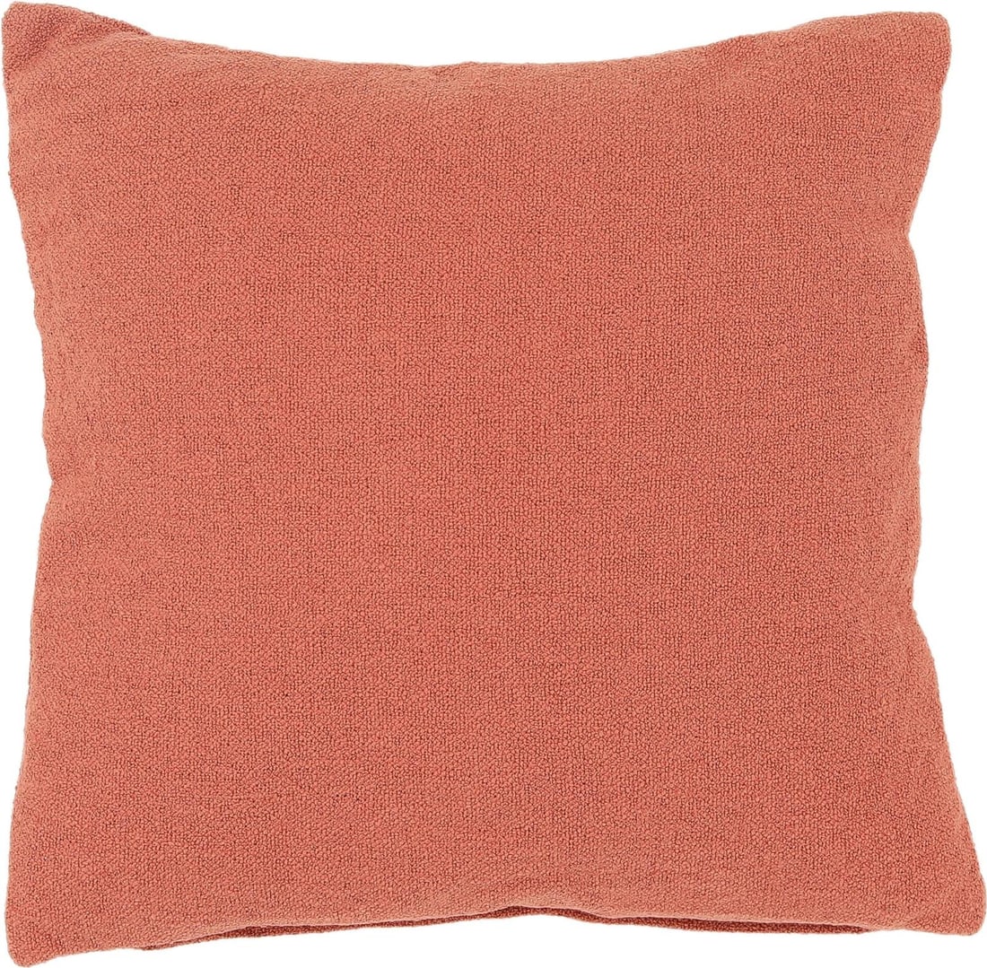 Chic Clay Finish Pax Pillow 20x20 for Modern Decor: Chic Clay Finish Pax Pillow 20x20 for Modern Decor Introducing the Sophisticated Pax Pillow, designed to elevate the aesthetic of modern homes. This elegant pillow features a stunning clay finish that