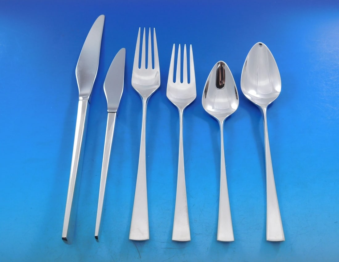 Reed & Barton Dimension Sterling Silver Flatware Set 84 pcs for 12: Reed & Barton Dimension Sterling Silver Flatware Set 84 pcs for 12 Experience elegance with the Dimension by Reed & Barton Sterling Silver Flatware Service for 12, an exquisite set that showcases a st