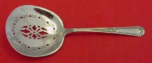 Towle Louis XIV Sterling Silver Tomato Server 7 1/4 Inch: Towle Louis XIV Sterling Silver Tomato Server 7 1/4 Inch This exquisite tomato server is a stunning piece from the Louis XIV pattern by Towle, crafted from sterling silver. Measuring 7 1/4 inches, it