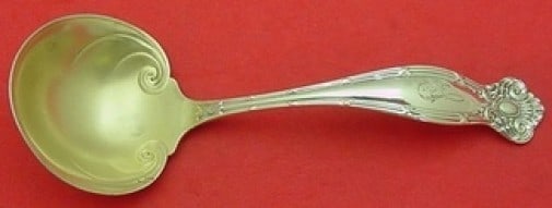 Towle Empire Sterling Silver Gravy Ladle Gold Wash 6.5 inches: Towle Empire Sterling Silver Gravy Ladle Gold Wash 6.5 inches This exquisite gravy ladle features the classic Empire pattern by Towle, crafted from high-quality sterling silver with a luxurious gold w