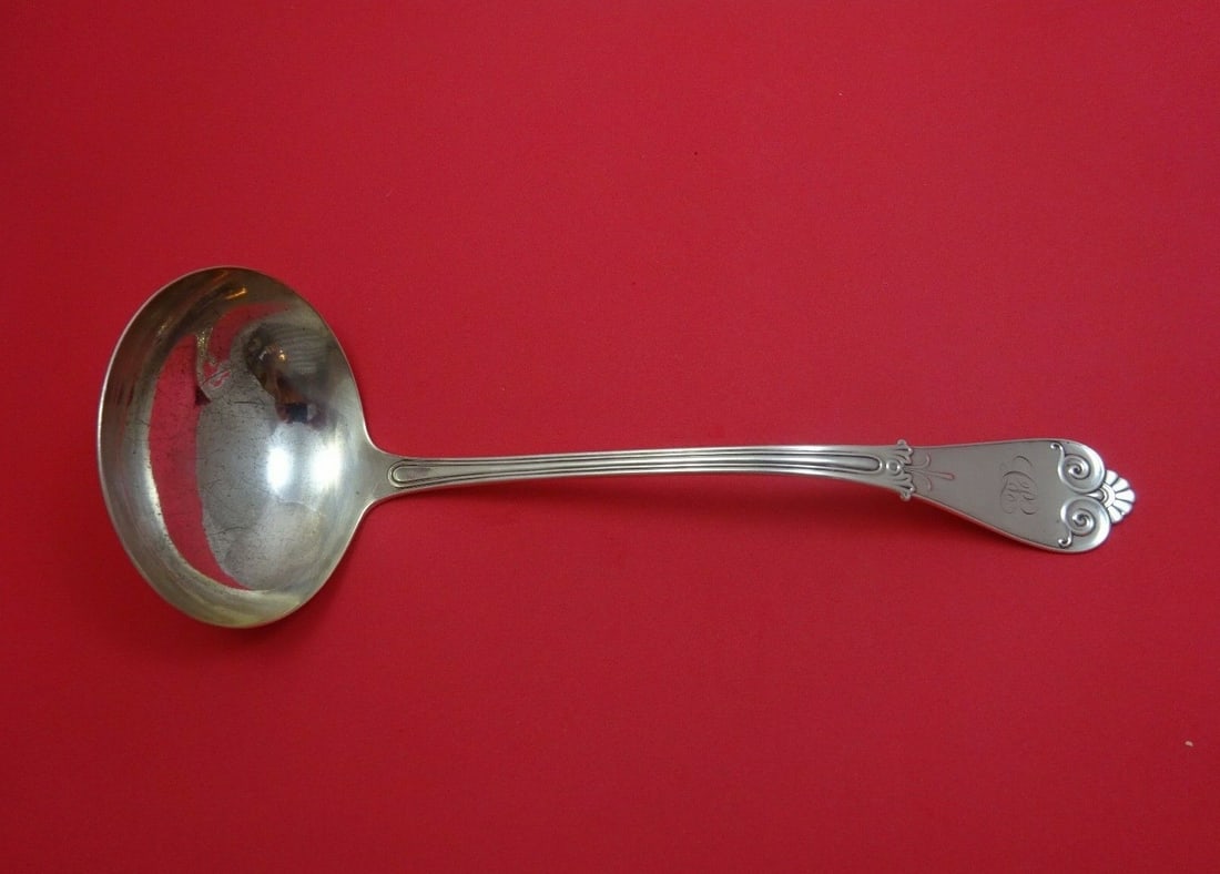 Tiffany & Co Beekman Sterling Silver Soup Ladle 12 Inch: Tiffany & Co Beekman Sterling Silver Soup Ladle 12 Inch This exquisite Beekman pattern soup ladle from Tiffany & Co. features a classic design, crafted from high-quality sterling silver. Measuring 12