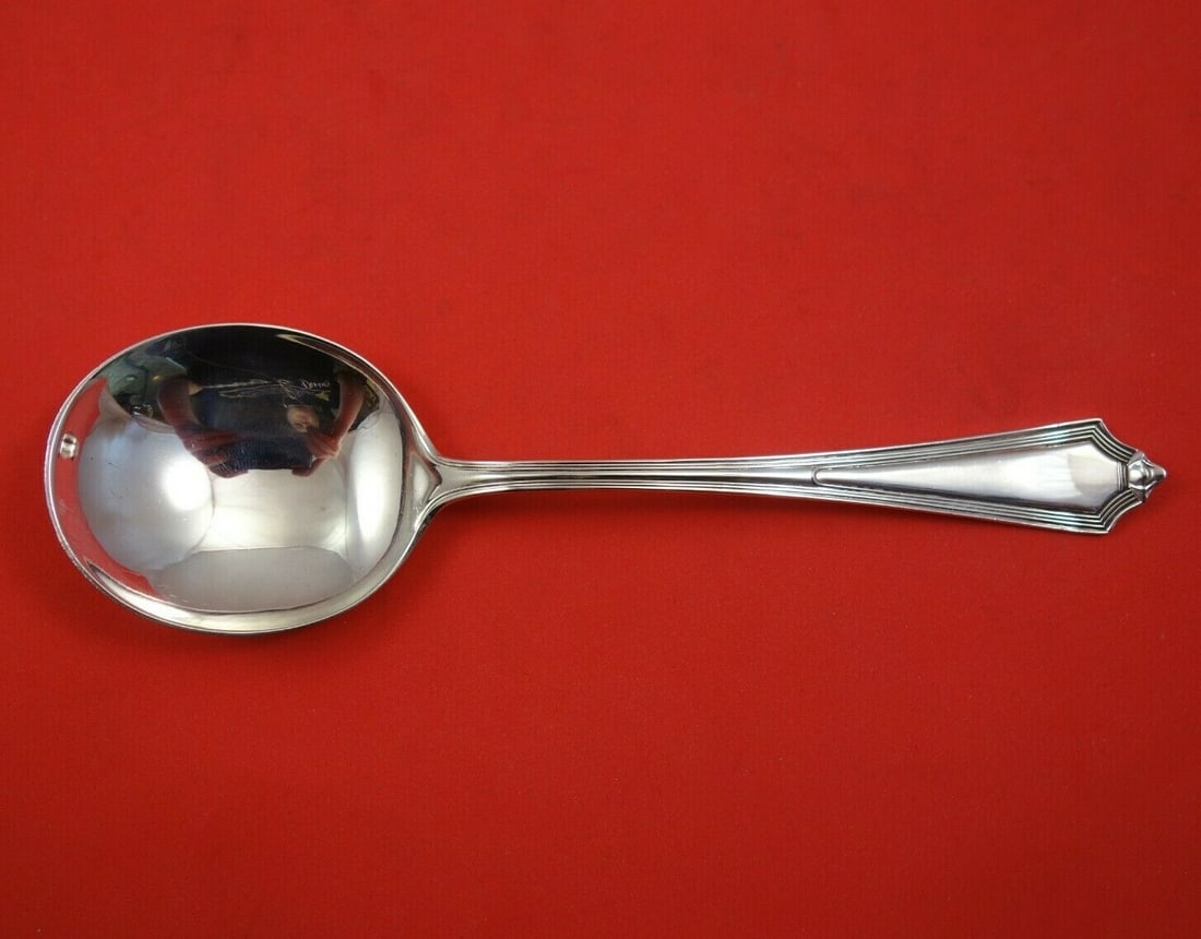 Gorham Plymouth Sterling Silver Gumbo Soup Spoon 6.75 Inch Heirloom: Gorham Plymouth Sterling Silver Gumbo Soup Spoon 6.75 Inch Heirloom This exquisite gumbo soup spoon is part of the Plymouth pattern by Gorham, crafted from high-quality sterling silver. Measuring 6 3/
