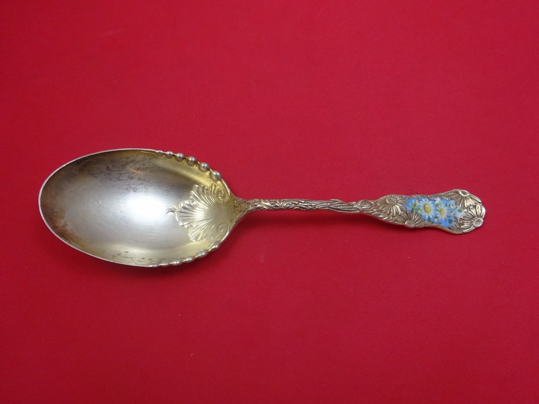 Wood & Hughes Daisy Sterling Silver Berry Spoon Light Vermeil Enamel: Wood & Hughes Daisy Sterling Silver Berry Spoon Light Vermeil Enamel This exquisite serving spoon is a stunning example of the Daisy pattern by Wood & Hughes, crafted from high-quality sterling silver